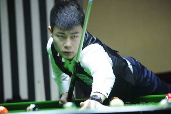 翻前弃牌降 翻前弃牌降